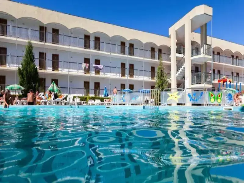 Солнечный берег: Amfora Beach Hotel