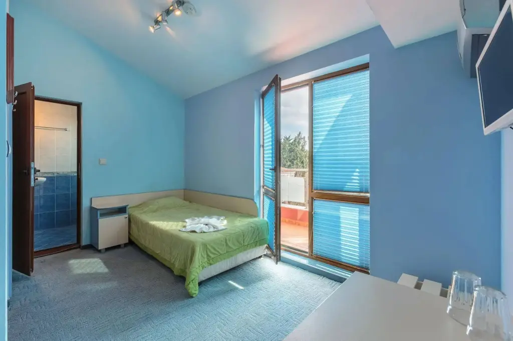 Бургас: Guest House Fotinov