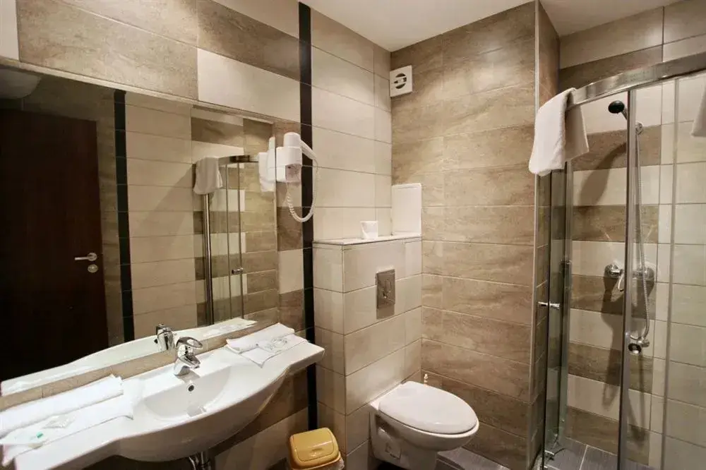 Солнечный берег: Camelot Residence