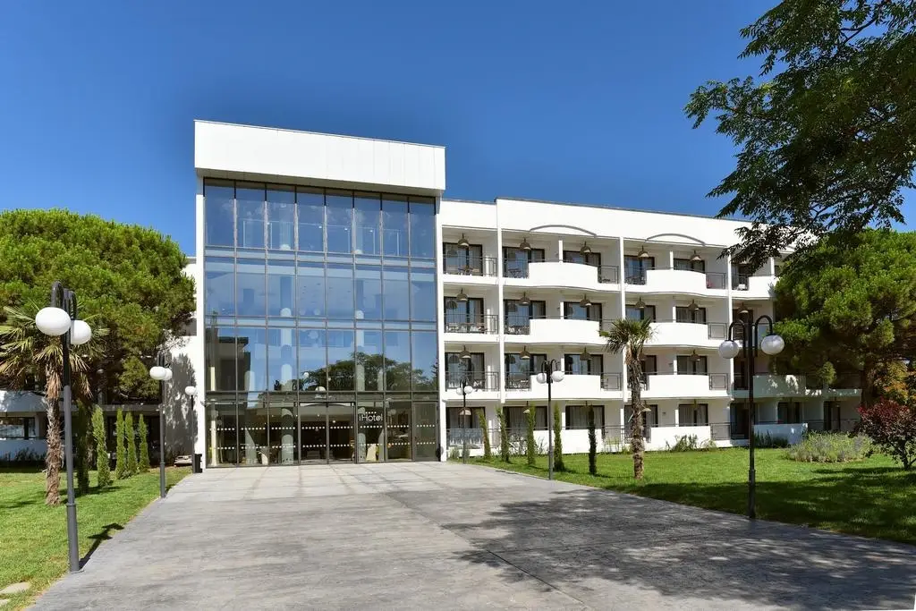 iHotel Sunny Beach — фото 1