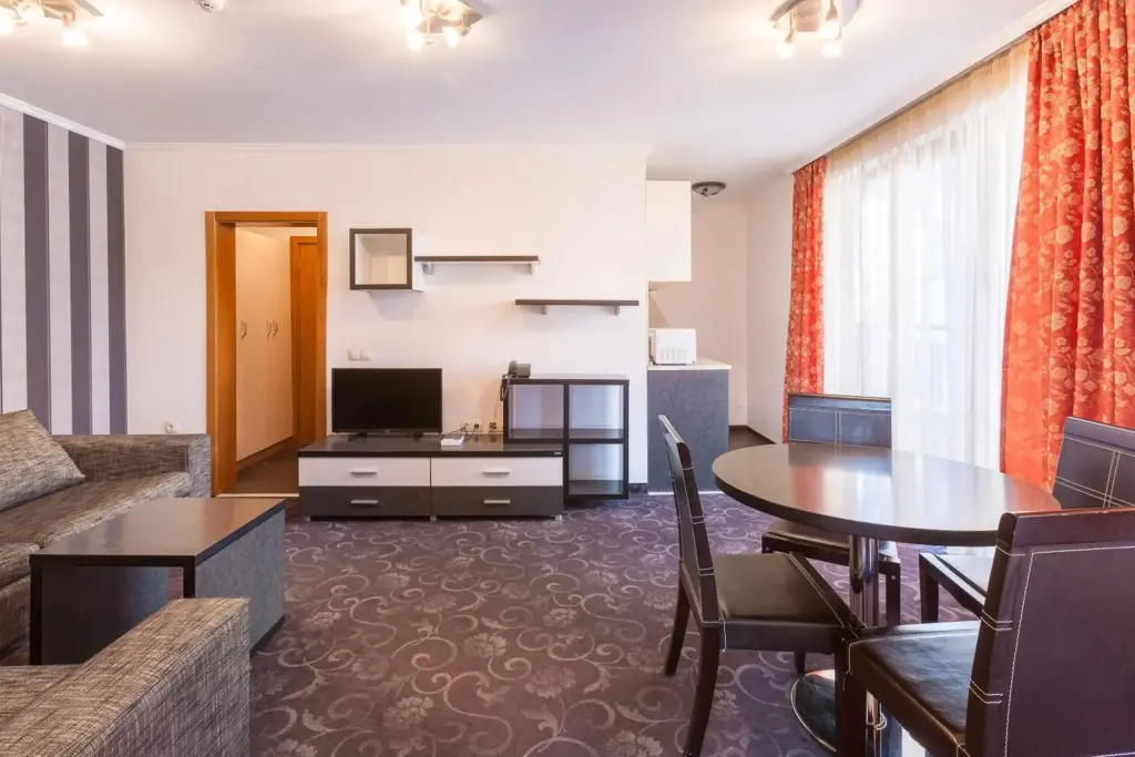 Бургас: California Hotel
