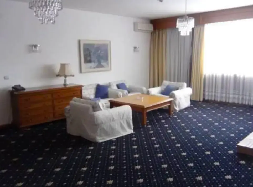 София: Boyana Residence