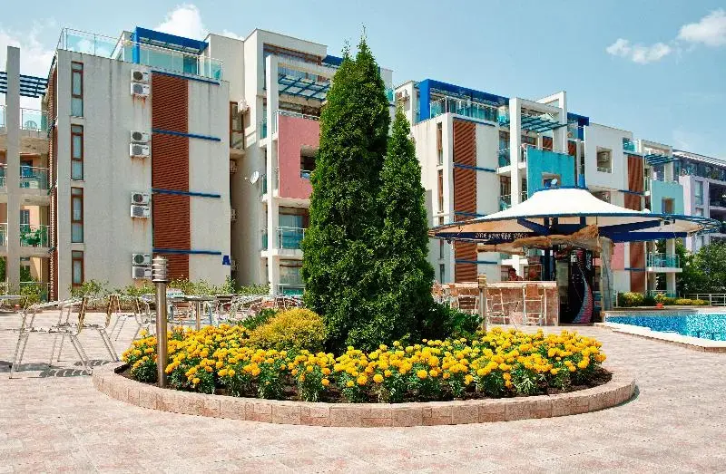 Солнечный берег: Sun City Holiday Apartments