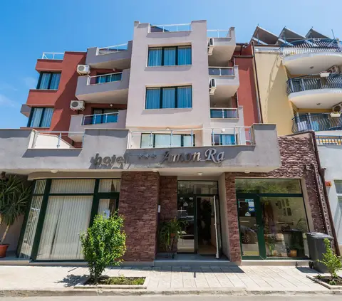 Amon Ra Family Hotel — фото 1