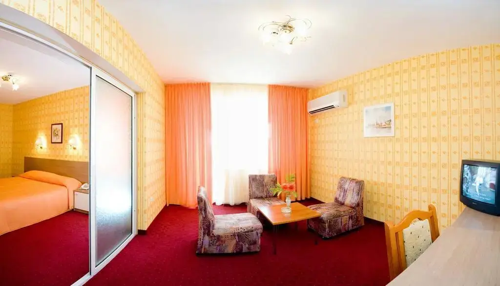 Варна: Hotel Persey