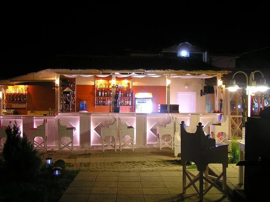 Лозенец: Friends Hotel