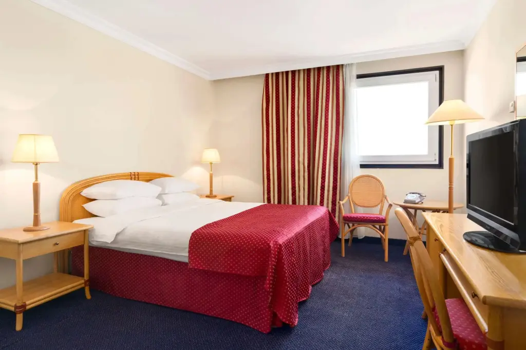София: Ramada by Wyndham Sofia City Center