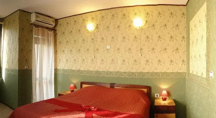Горна-Оряховица: Ambaritsa Hotel