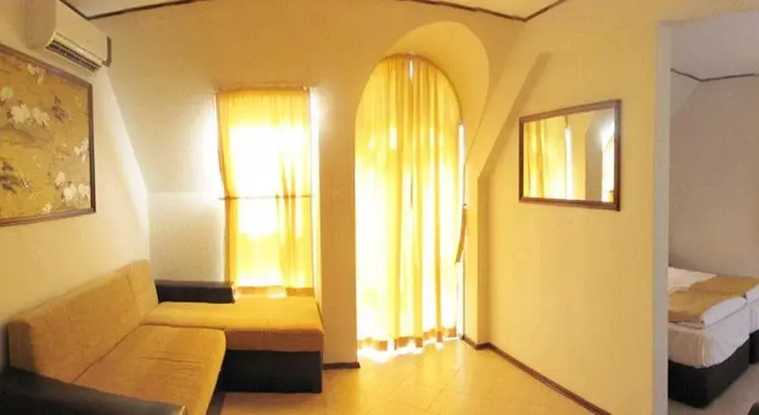 Горна-Оряховица: Ambaritsa Hotel