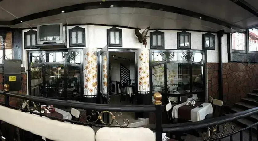 Горна-Оряховица: Ambaritsa Hotel