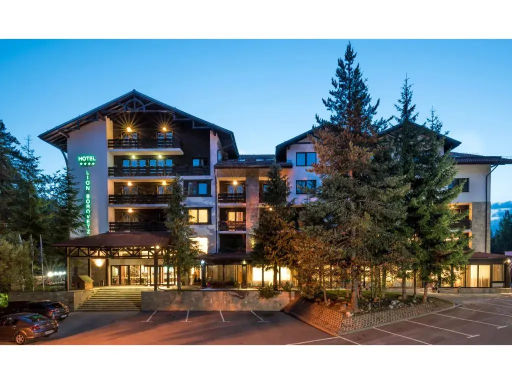 Самоков: Lion Hotel Borovets