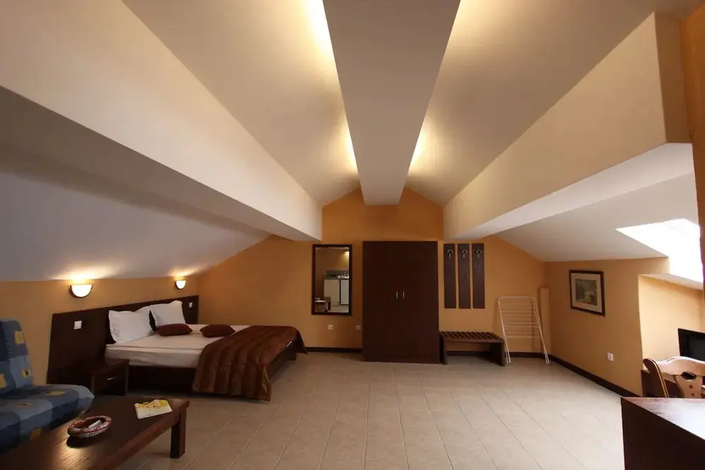 Синеморец: Asti Arthotel