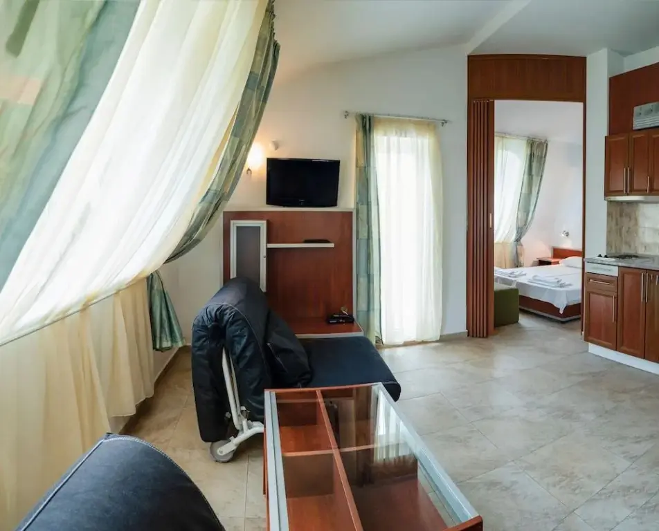 Солнечный берег: Milennia Family Hotel