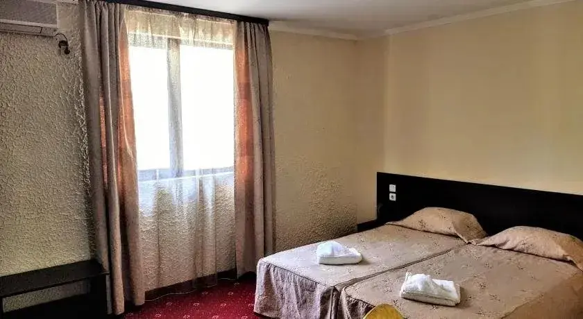 Трявна: Hotel Hilez