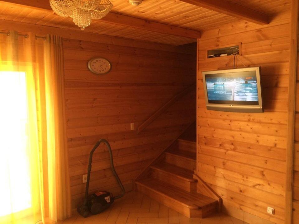 Зеленая Поляна: Бунгало НП "Горное" на Банном