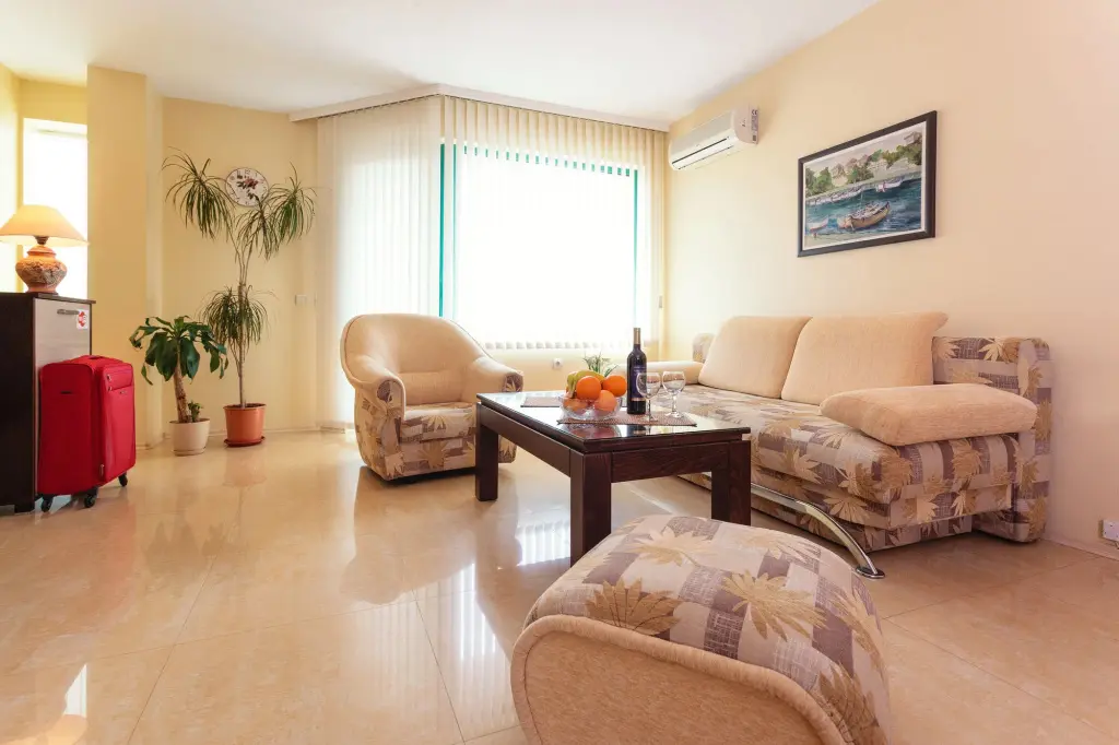 Пловдив: Bright House
