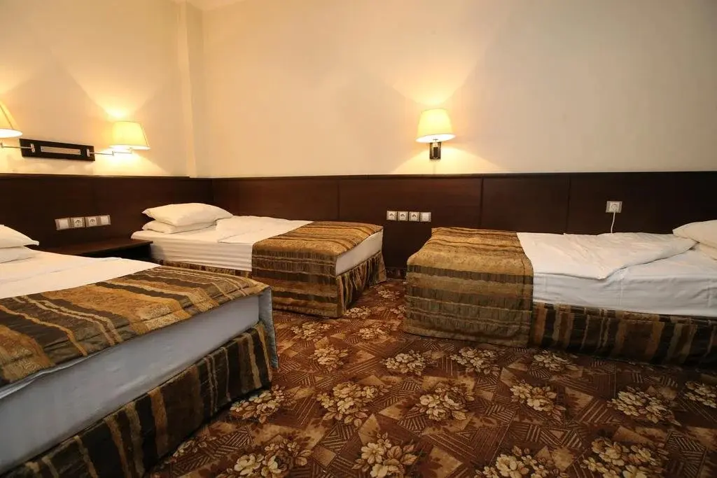 София: Hotel & Restaurant The House