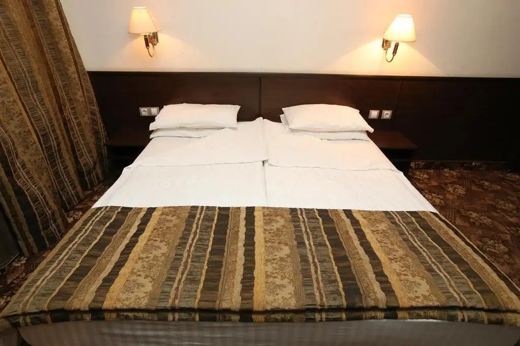 София: Hotel & Restaurant The House