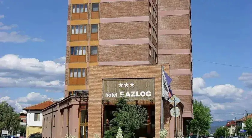 Hotel Razlog — фото 1