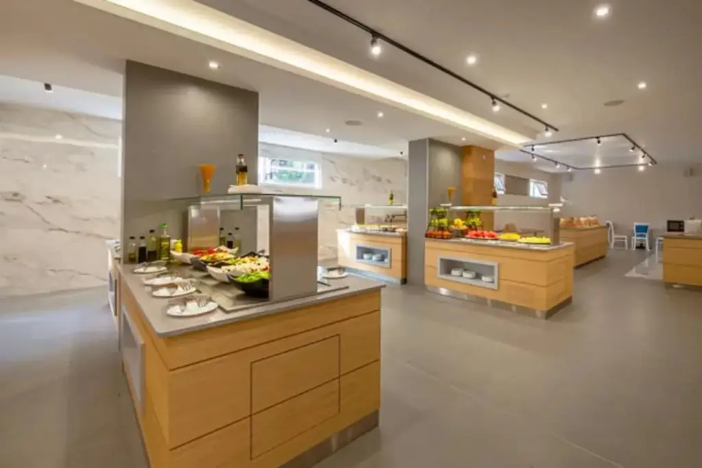 Созополь: Martinez Aparthotel