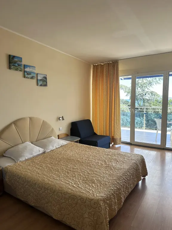 Варна: Hotel Perla