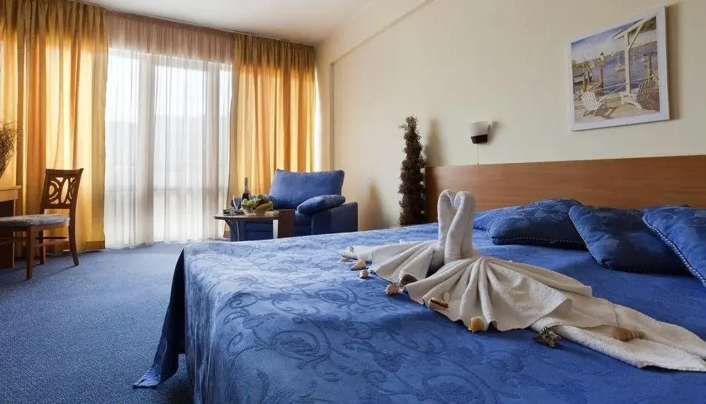 Солнечный берег: Hotel Flora Park