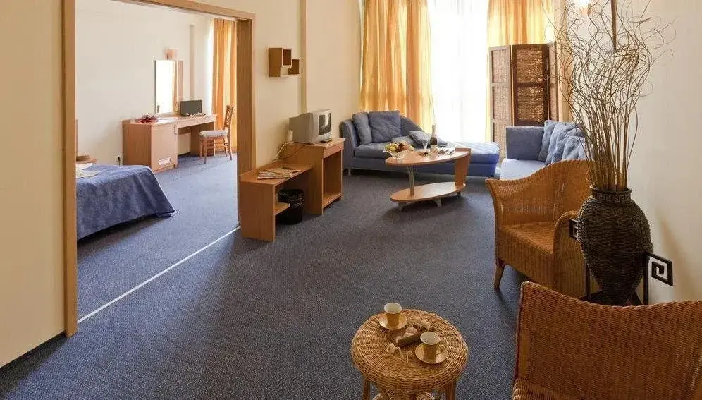 Солнечный берег: Hotel Flora Park
