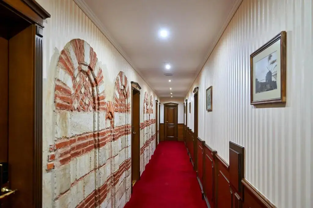 Несебр: Nessebar Royal Palace