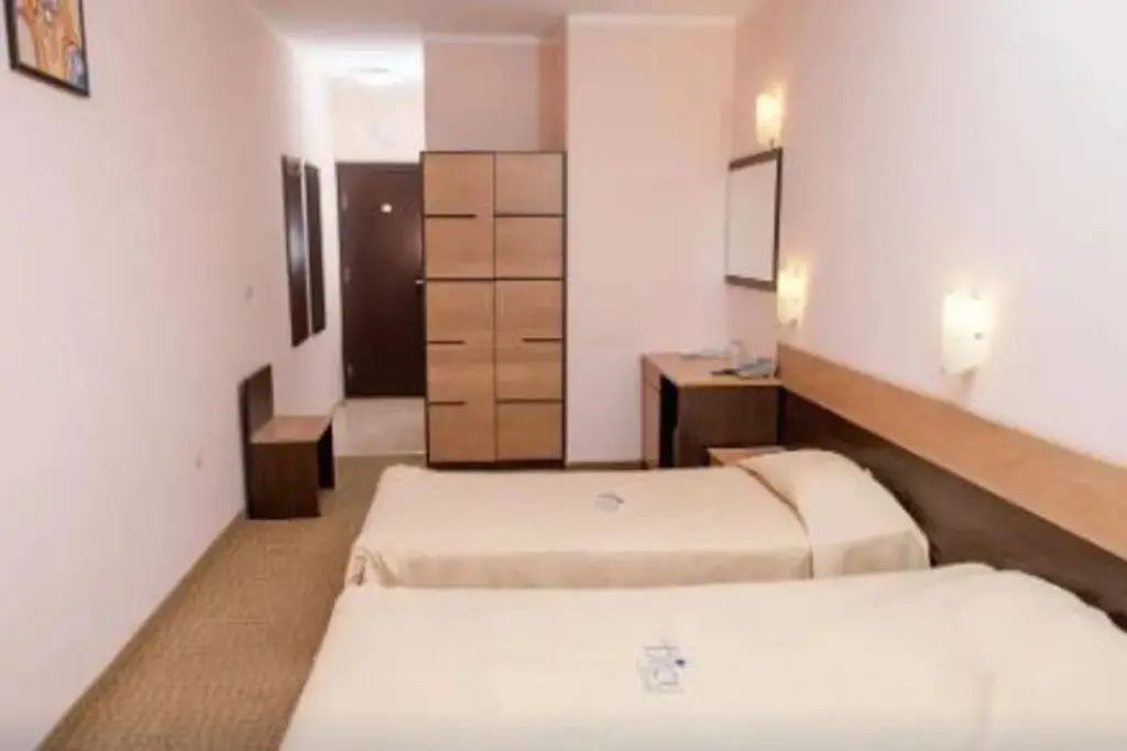 Равда: Hotel Bijou