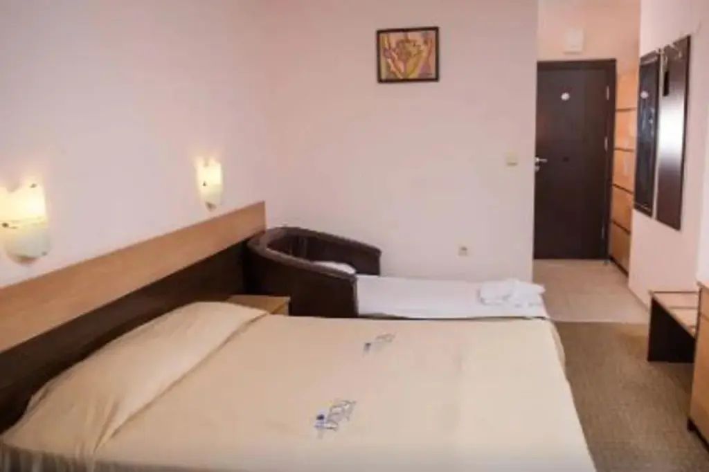 Равда: Hotel Bijou