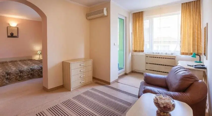 Бургас: Hotel Central