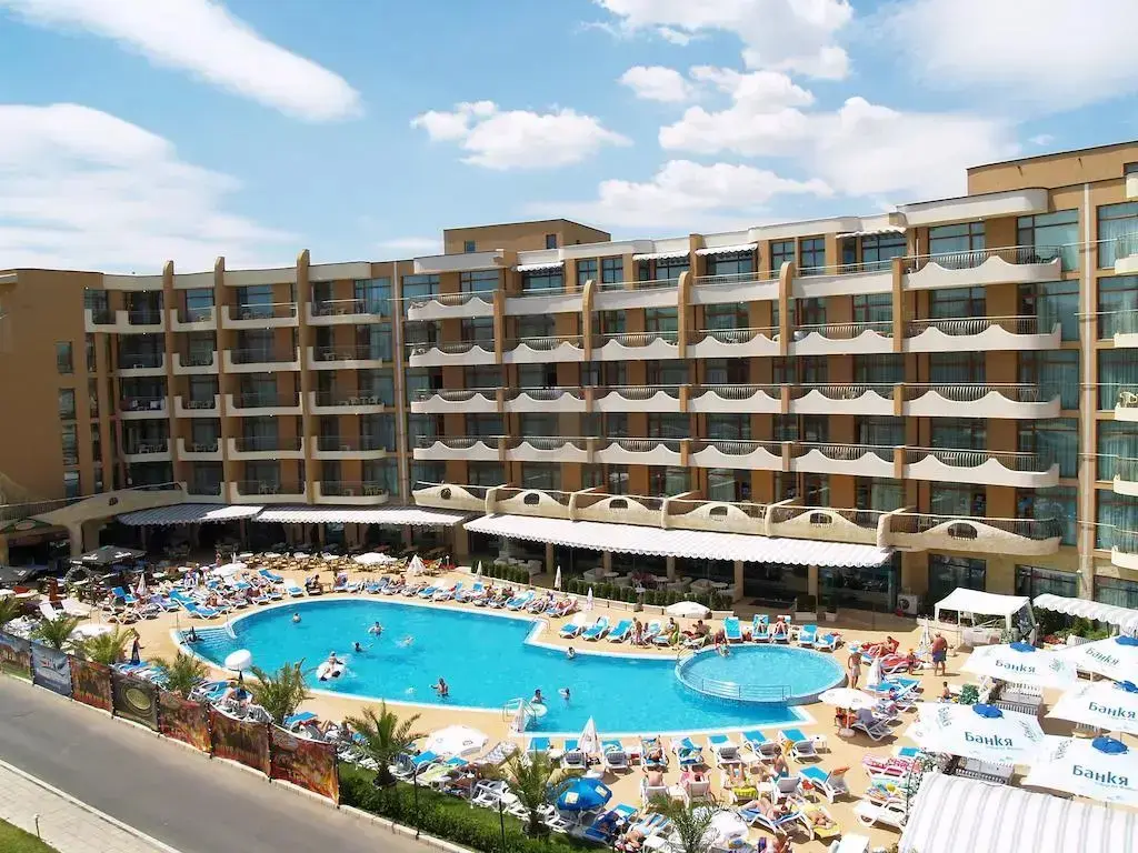 Солнечный берег: Grenada Hotel