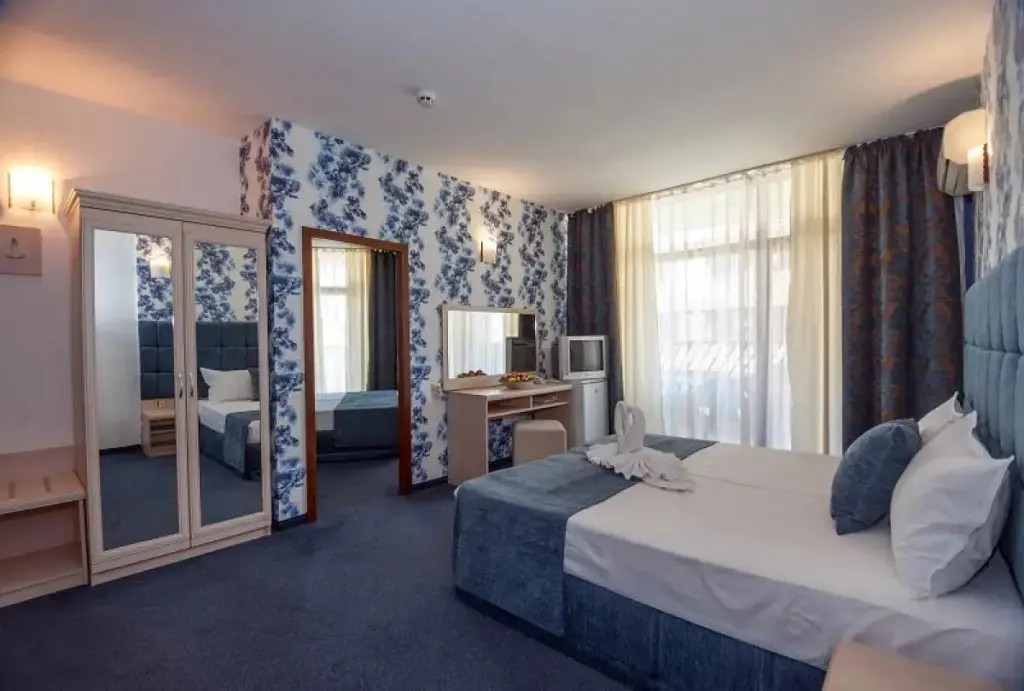 Солнечный берег: Grenada Hotel