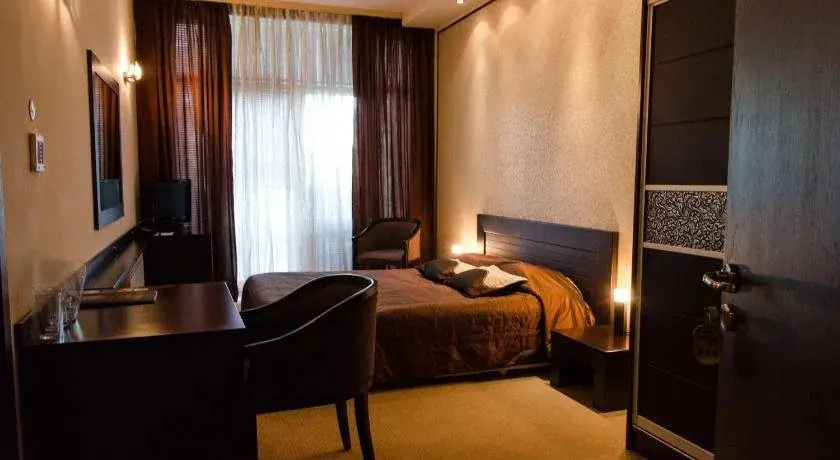 Стара Загора: Hotel Ezeroto