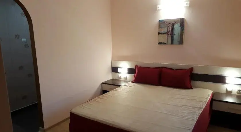 Извос: Ego Guest House
