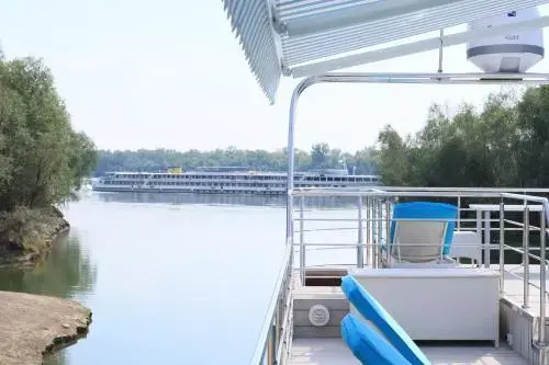 Свиштов: Hotel Plutitor Danubius Pontic