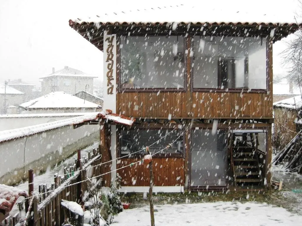 Калофер: Chardaka Guest House