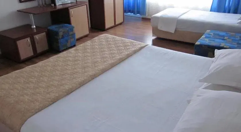 Китен: Albatros 2 Family Hotel