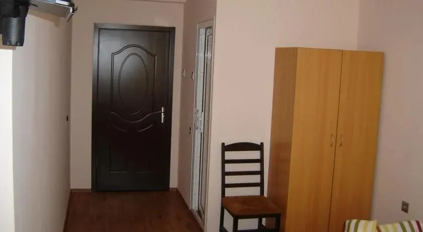 Каварна: Central Park Guest Rooms