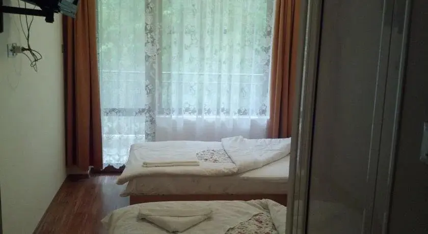 Каварна: Central Park Guest Rooms