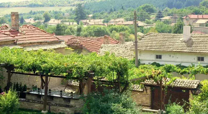 Шумен: Osmarski Houses