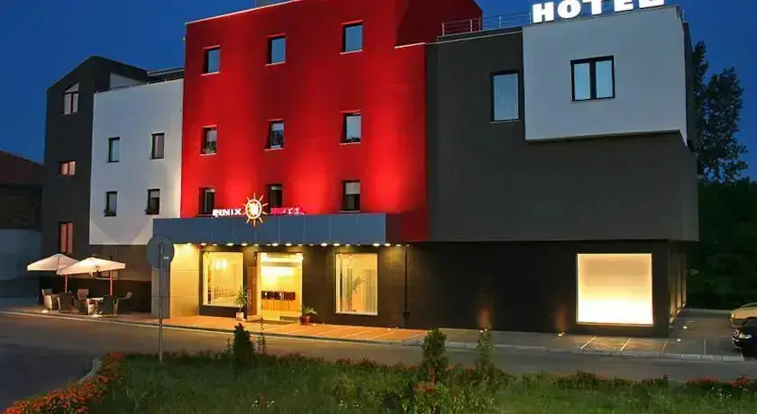 Hotel Finix — фото 1