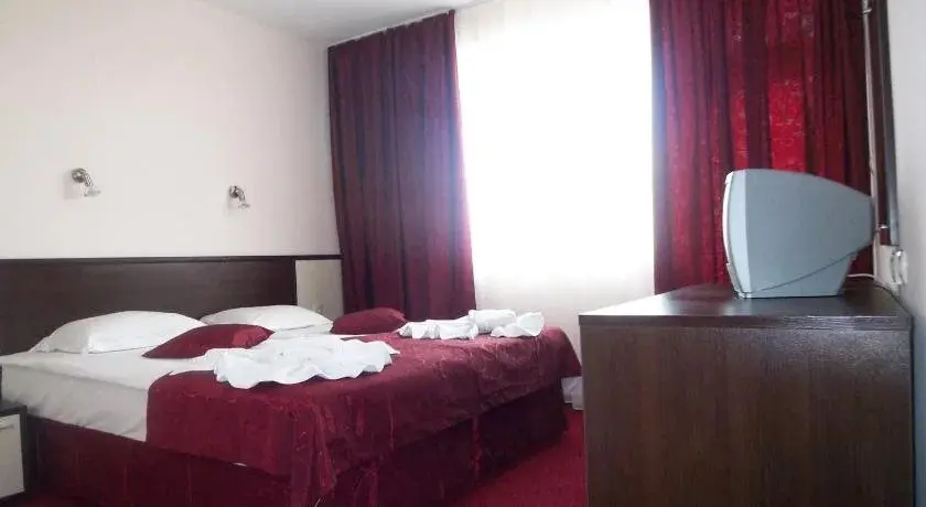 Несебр: Peshev Family Hotel