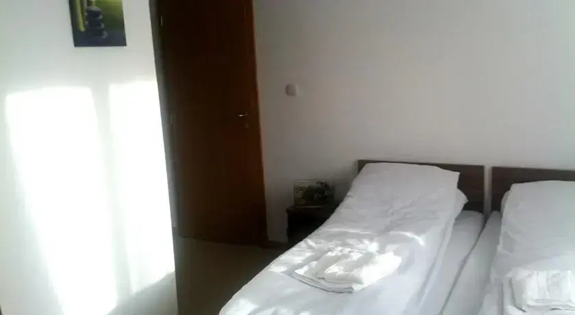 Ловеч: Guest House Au Nature