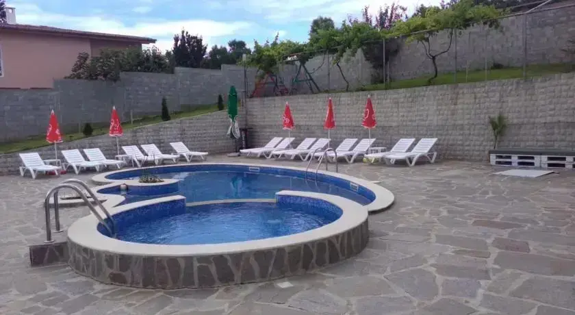 Бяла: Relax Guest House
