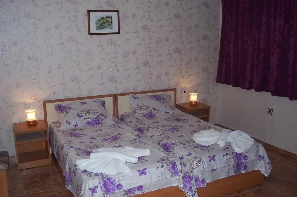 Равда: Nelly Guest House