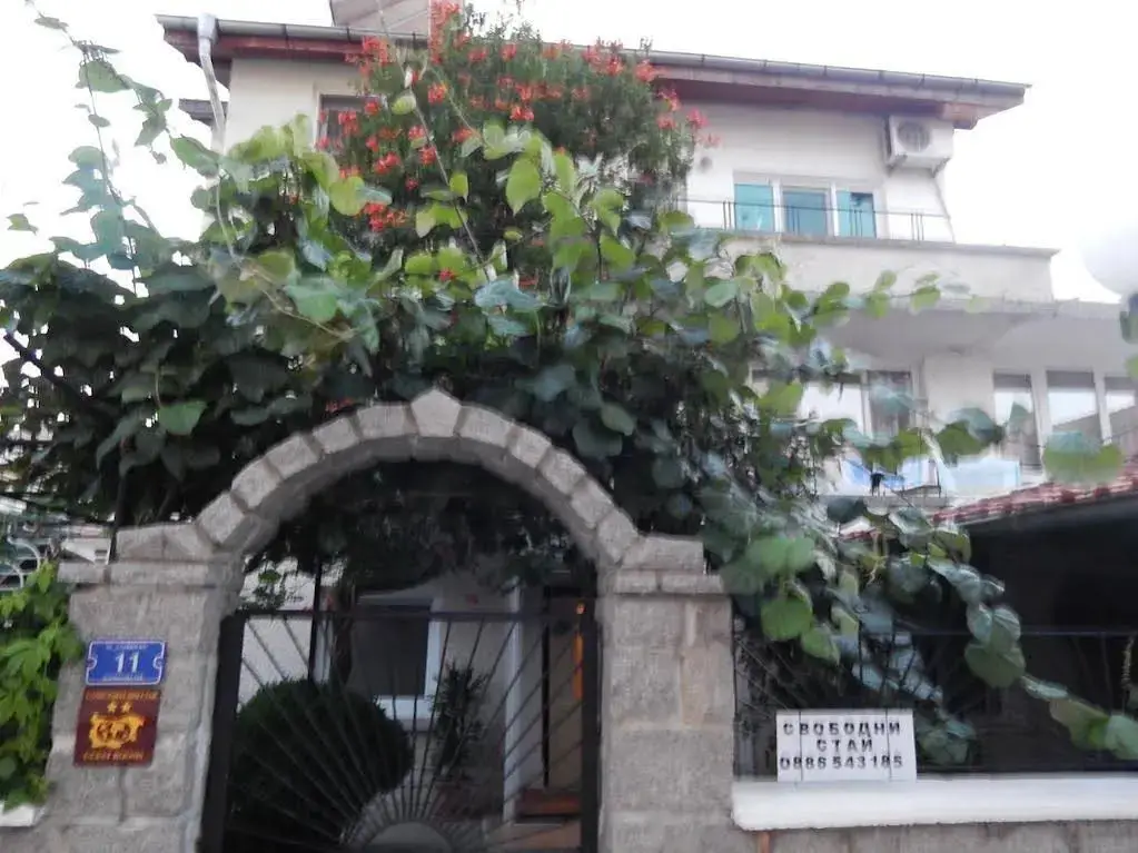 Ice Garden Guest House — фото 1