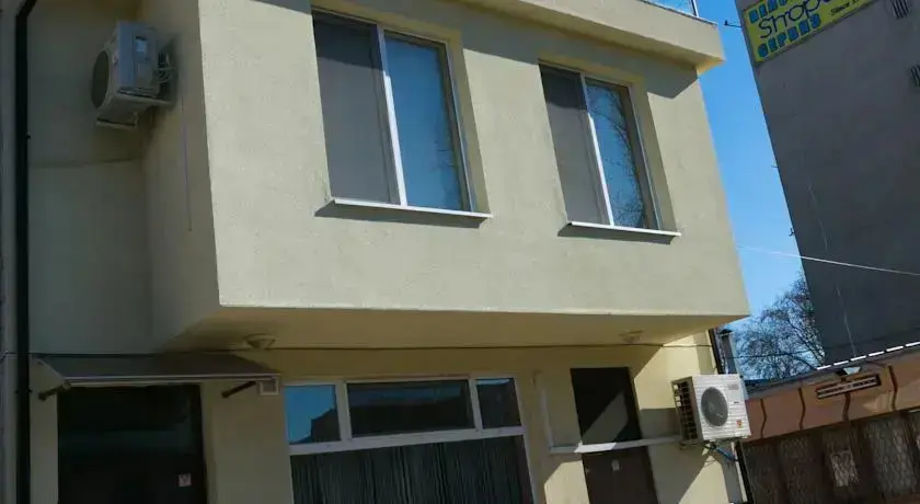 Пазарджик: Guest Rooms Tivona