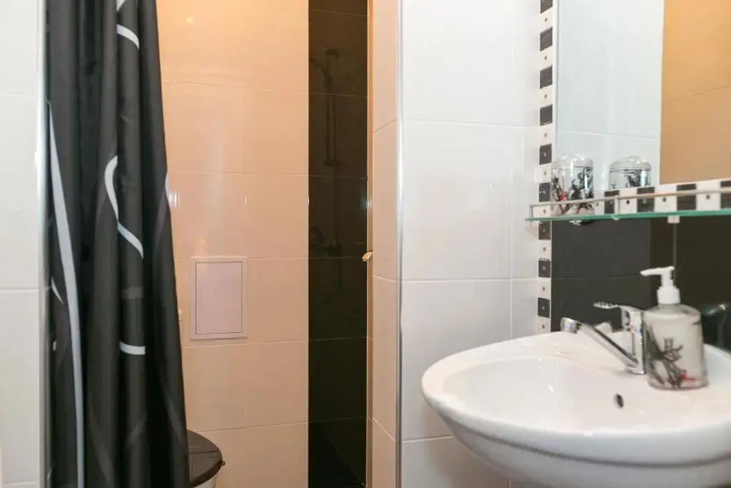 Пазарджик: Guest Rooms Tivona
