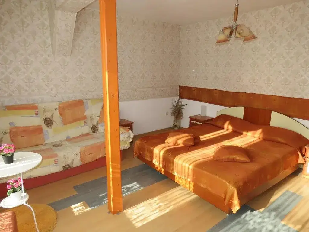 Family Hotel Lebed — фото 1